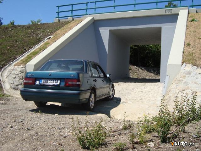 Volvo_460_1_8i_66kW_s_novou_ST_1.jpg